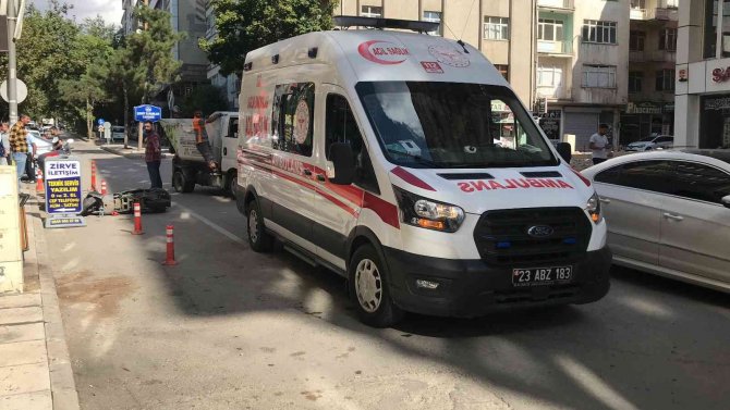 Elazığ’da Motosiklet Otomobille Çarpıştı: 1 Yaralı
