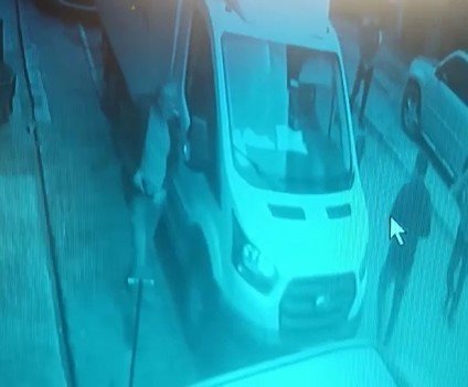 Ataşehir’de Alacak Verecek Tartışması: Bıçakla Yaraladı, Silahla Vuruldu