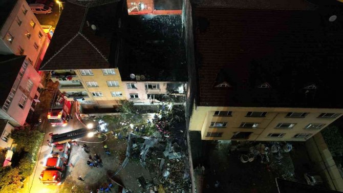 Kadıköy’de 3 Katlı Binada Patlama: 3 Ölü, 1 Yaralı