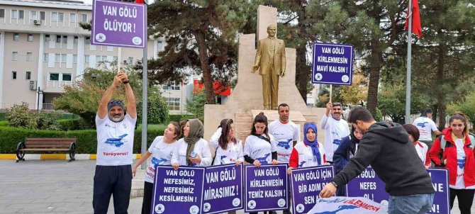 Kadınlar Van Gölü İçin 430 Kilometre Yürüdü