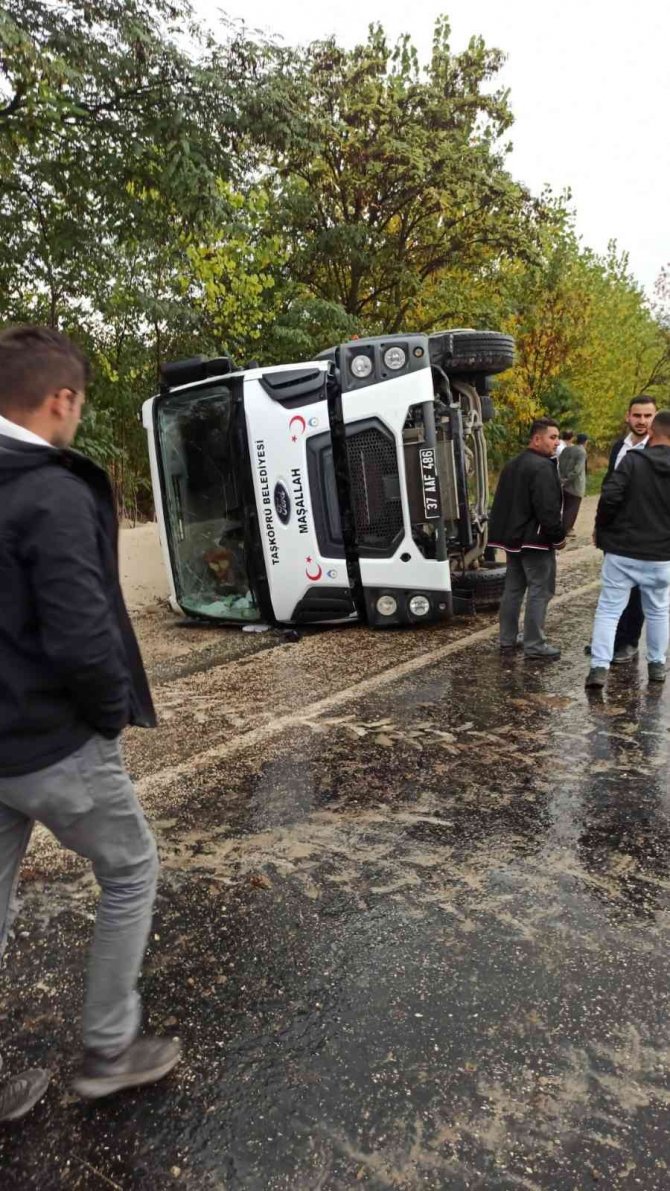 Kastamonu’da Kamyon İle Tır Çarpıştı: 1 Yaralı