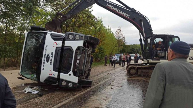 Kastamonu’da Kamyon İle Tır Çarpıştı: 1 Yaralı