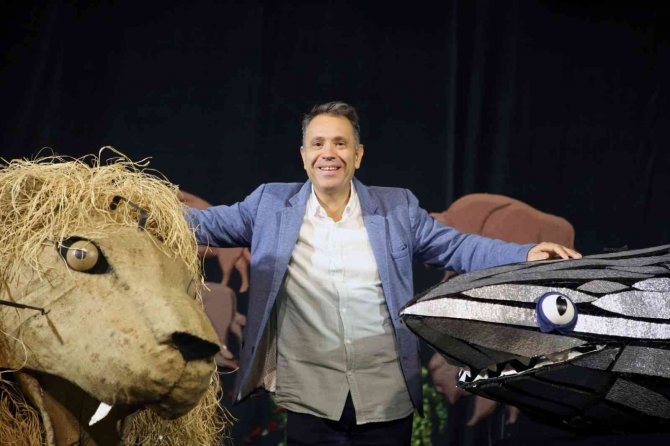 Dev Kuklalar, Çöp Sorununu Çocuğun Gözünden Anlatacak