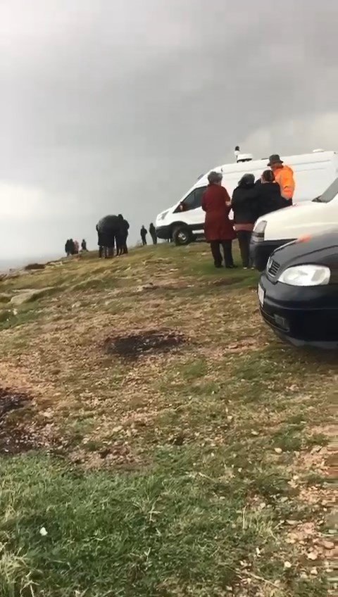 Kocaeli’de Tekne Alabora Oldu, Kayıp 1 Kişi Aranıyor