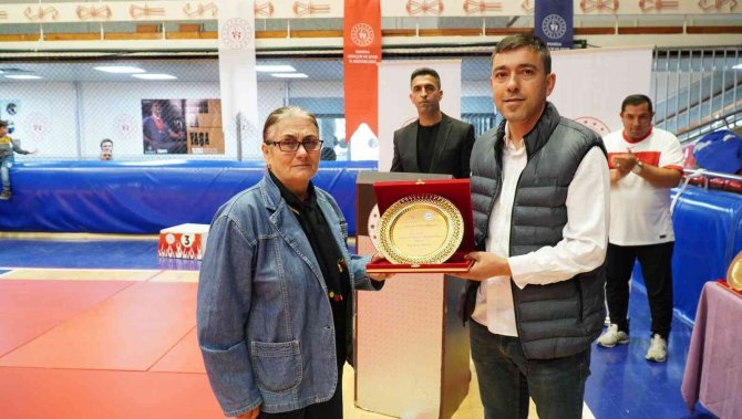 Amatör Spor Haftası, "Sporun Enleri 2022" Ödül Töreni İle Sona Erdi