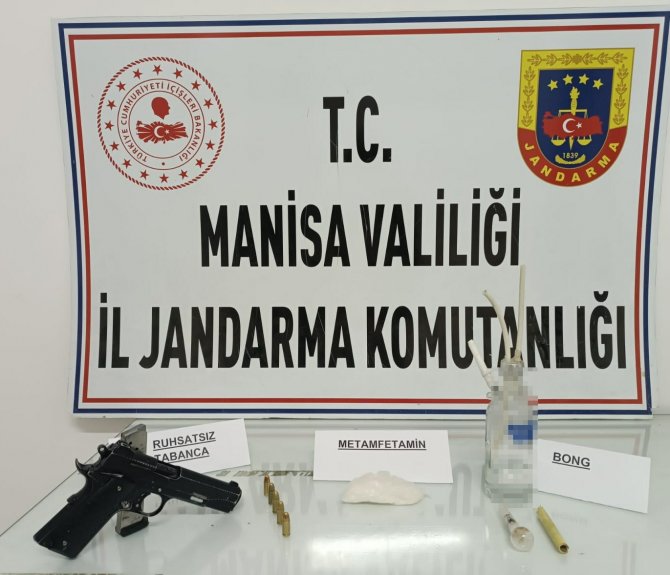 Çekici Üzerindeki Araçta Uyuşturucu Ele Geçirildi