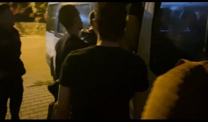 Marmaris’te Bir Otelde 66 Düzensiz Göçmen Yakalandı