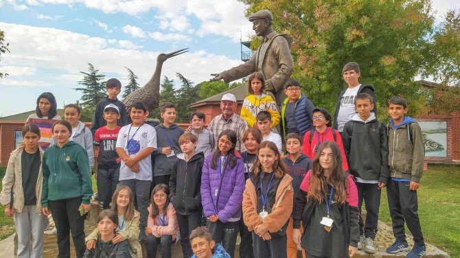 Karacabey’in Doğası Öğrencilere İlham Kaynağı Oluyor