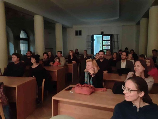 Karagöz İle Hacivat Oyununa Polonya’da Büyük İlgi