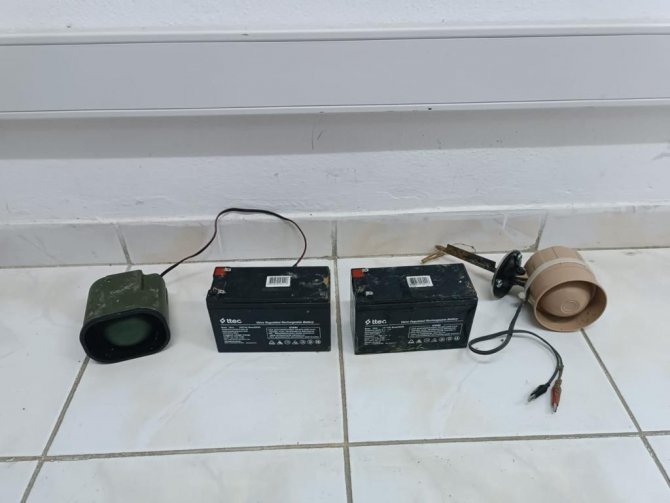 Kuş Sesi Çıkaran Teyple Avcılık Yapıyorlardı, Jandarmaya Yakalandılar