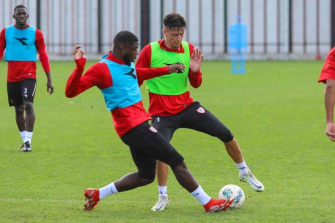 Samsunspor, Altınordu Maçı İçin Hazırlıklara Başladı