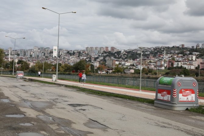 İ̇lkadım’a 3 Bin 750 Litrelik Çöp Konteynerleri