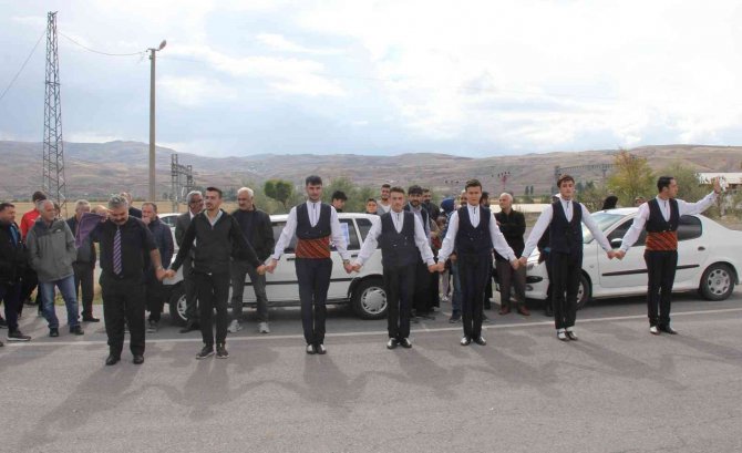 Taha Akgül’e Memleketi Sivas’ta Coşkulu Karşılama