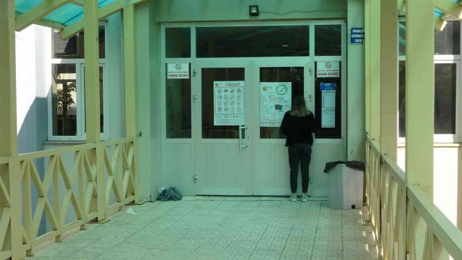 Blokları Karıştırdı, Geç Kalınca Sınav Giriş Belgesini Buruşturup Attı