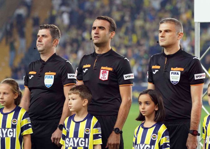 Spor Toto Süper Lig: Fenerbahçe: 1 - Fatih Karagümrük: 1 (Maç Devam Ediyor)