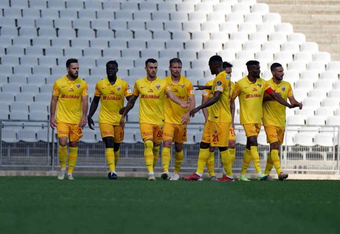 Spor Toto Süper Lig: Ümraniyespor: 0 - Kayserispor: 1 (İ̇lk Yarı)