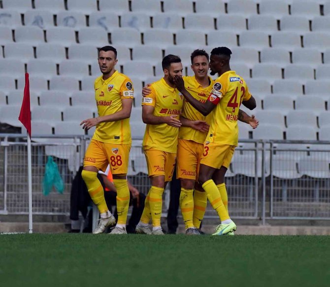 Spor Toto Süper Lig: Ümraniyespor: 0 - Kayserispor: 1 (İ̇lk Yarı)