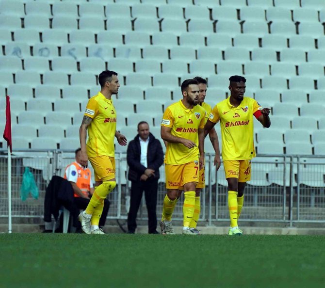 Spor Toto Süper Lig: Ümraniyespor: 0 - Kayserispor: 1 (İ̇lk Yarı)