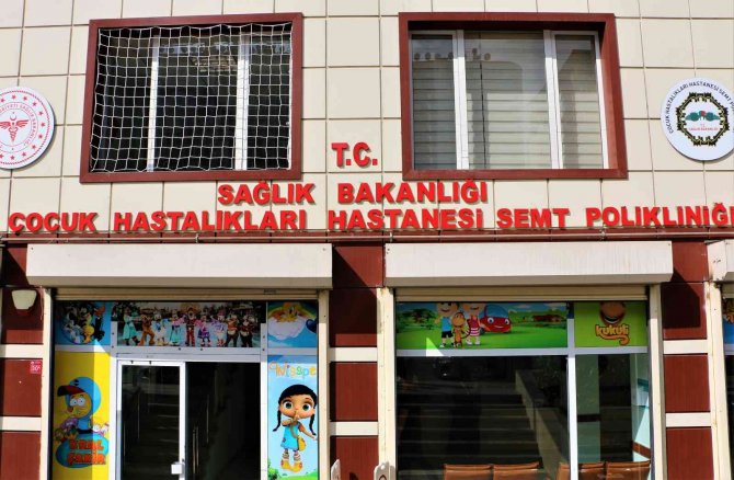 Çocukta İnatçılık, Yapışıklık Ve Duyarsızlık Gören Ebeveynler Psikiyatri Uzmanına Başvurmalı