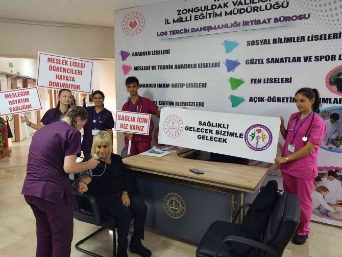 Meslek Liseleri Hayata Dokunmaya Devam Ediyor