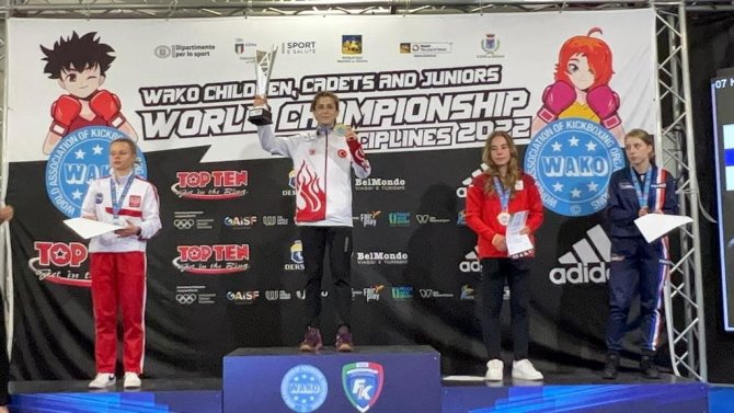 Milli Sporcu Sudenur İ̇talya’da Türk Bayrağını Dalgalandırdı