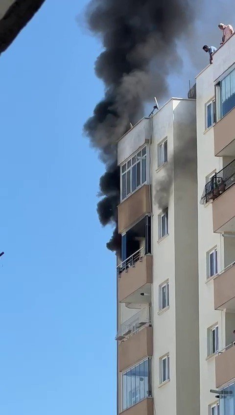 Apartmanın 10. Katında Yangın Paniği