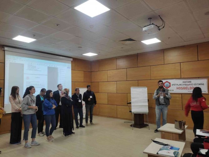 Yataklı Tedavi Hizmetleri Veren Hastanelerde Hap Eğitimi Yapıldı