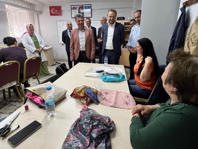 Milletvekili Özkan’dan Halk Eğitime Övgü