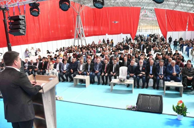 Aksaray’da “Kitap Günleri Fuarı” 5 Bin Kişinin Katılımı İle Açıldı