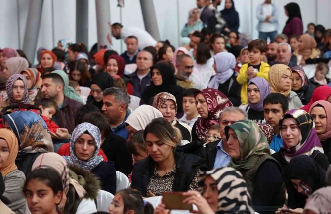 Aksaray’da “Kitap Günleri Fuarı” 5 Bin Kişinin Katılımı İle Açıldı