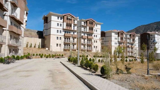 Bakan Kurum: “Türkiye’nin En Büyük İskan Projesinde Sona Gelindi”