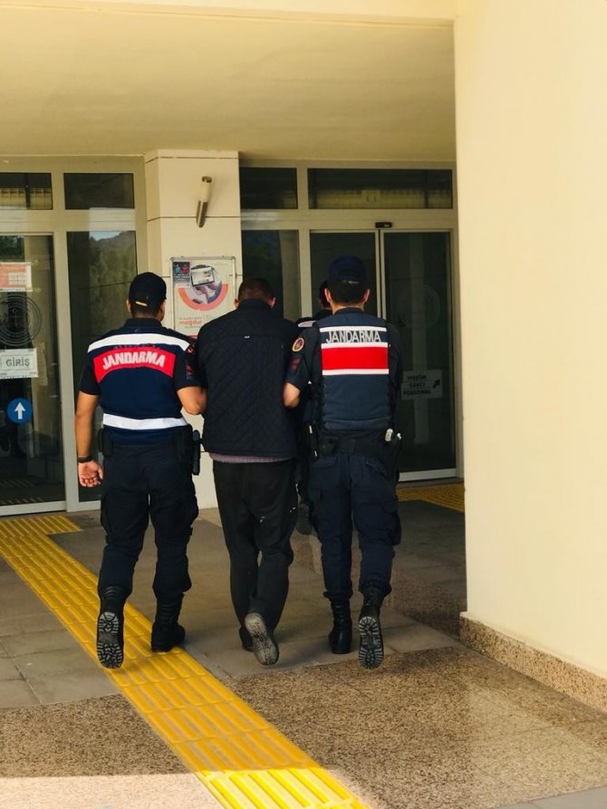 Azılı Hırsız, Jandarmadan Kaçamadı