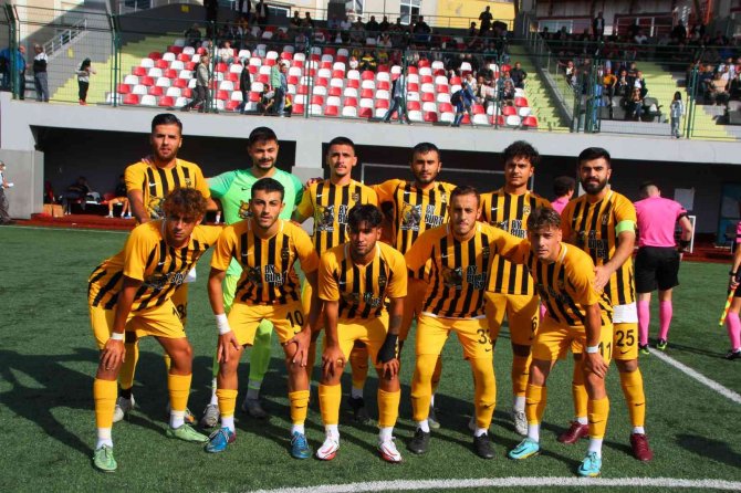 1969 Bilecik Spor Kulübü İ̇stanbul Deplasmanından Eli Boş Döndü