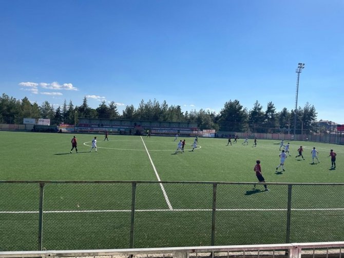 Sarayköyspor Averajla Liderliğe Yükseldi