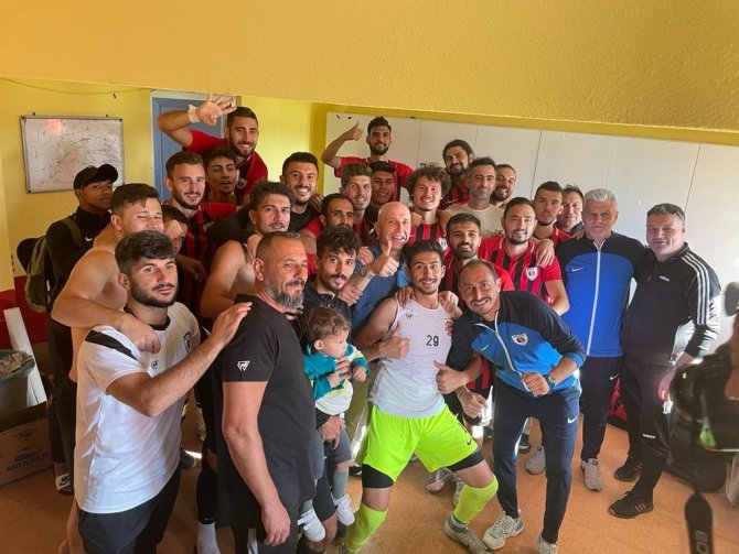 Sarayköyspor Averajla Liderliğe Yükseldi
