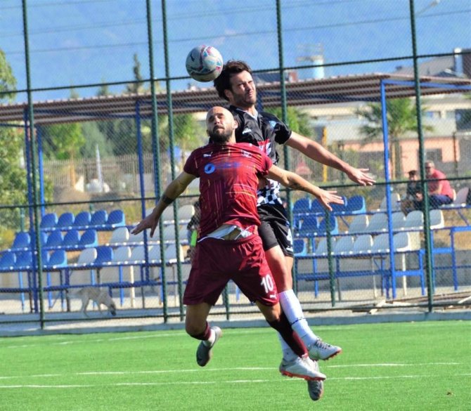 Yunusemre Belediyespor’dan Puan Siftahı
