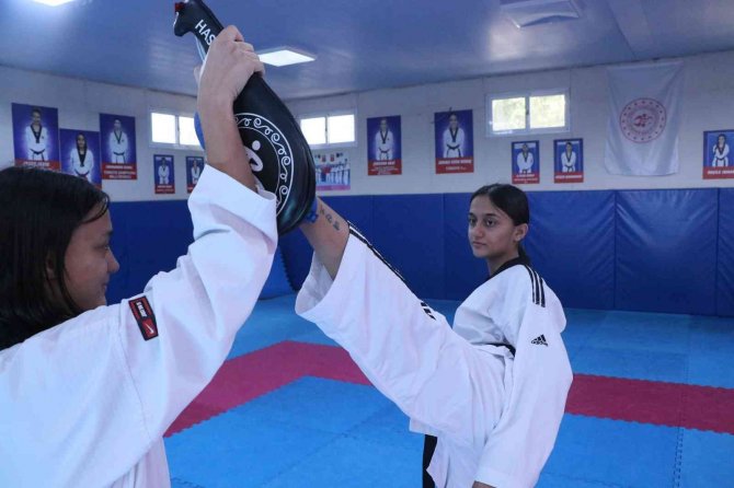 İ̇kiz Kız Kardeşler Avrupa’yı Salladı, Şimdi Sıra Dünya Şampiyonluğu Ve Olimpiyatlarda