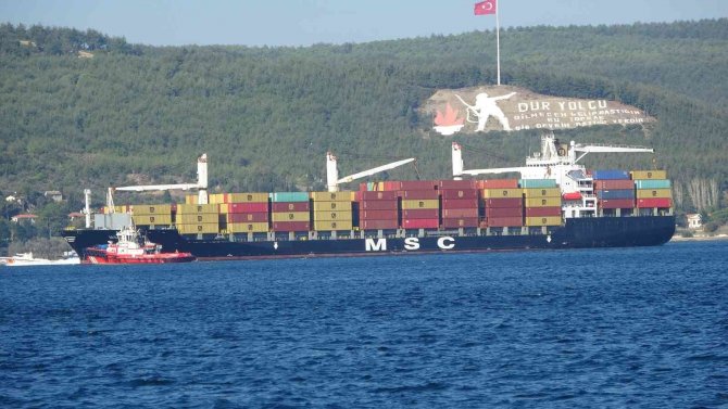 Çanakkale Boğazı’nda Konteyner Gemisi Makine Arızası Yaptı