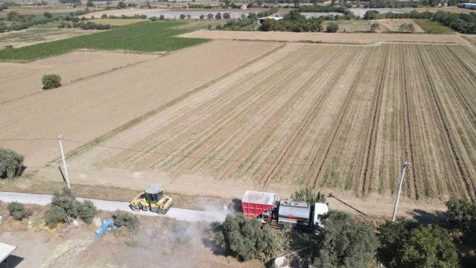 Efeler Belediyesi, Ova Yollarında Asfalt Çalışmalarını Sürdürüyor