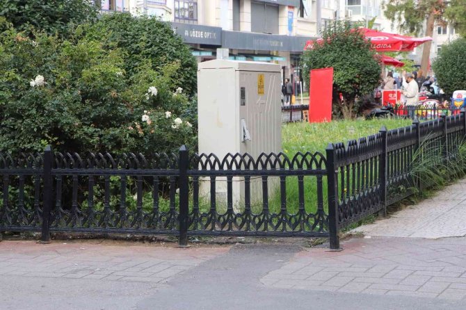 Elektrik Panosundan Çıkan Duman Paniğe Yol Açtı