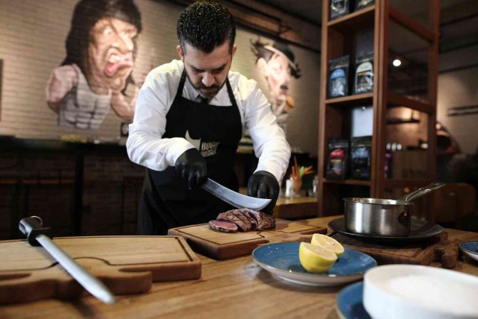 Türkiye’nin Et Lezzetini Yurt Dışına Taşıdı