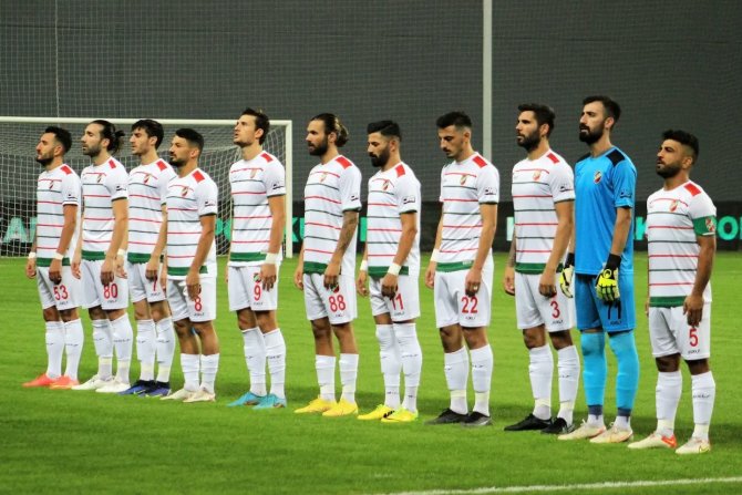 Karşıyaka Evindeki Şanssızlığını Kırdı