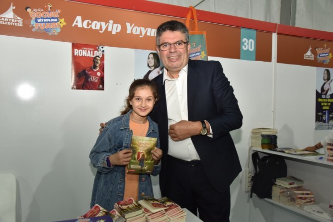 Yazar Kapaklıkaya: "Küresel Güçlerin Televizyon Dizileri Milli Değerlerimize Olumsuz Mesajlar Veriyor"