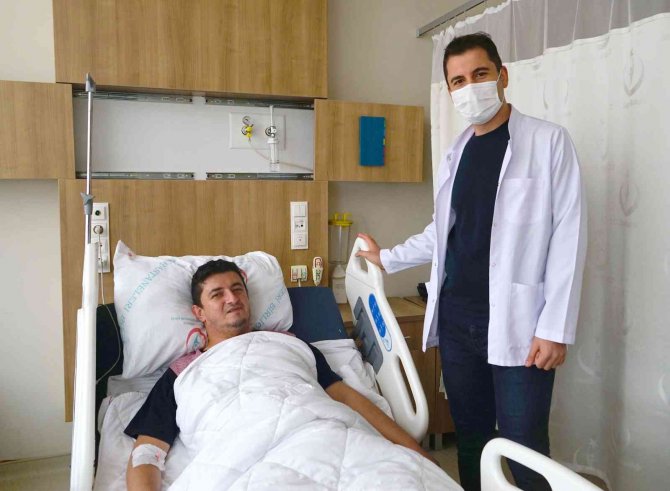 Vücudu Sürekli Taş Üretiyor