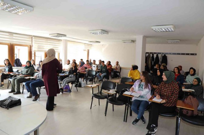 Komek Güz Dönemi Eğitimleri Rekor Kayıtla Başladı