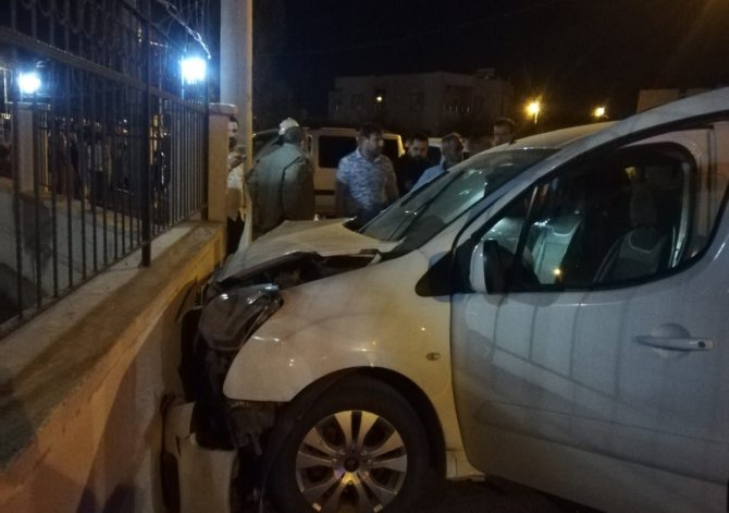 Mardin’de Düğün Yolunda Kaza: 2’si Çocuk 5 Yaralı