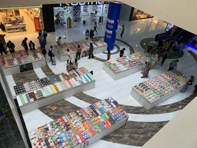 Mardian Mall Kitapseverleri Bir Araya Getirdi