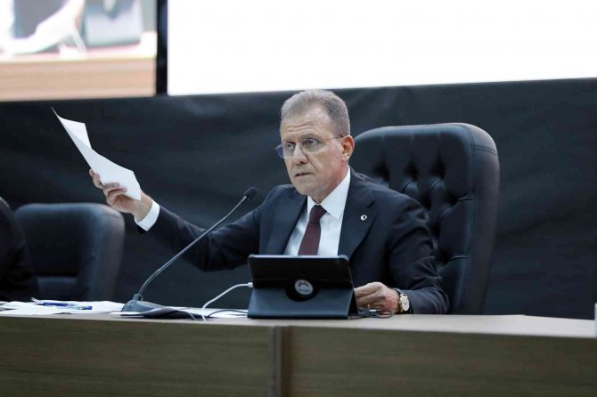 Seçer: "Kentin Ve Belediyemizin Hakkını, Hukukunu, Saygınlığını Koruyacağız"