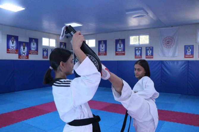 İ̇kiz Kız Kardeşler Avrupa’yı Salladı, Şimdi Sıra Dünya Şampiyonluğu Ve Olimpiyatlarda