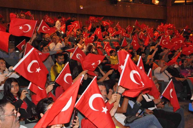 Muğla’yı Başarıyla Temsil Eden Sporcular Ödüllerini Aldı